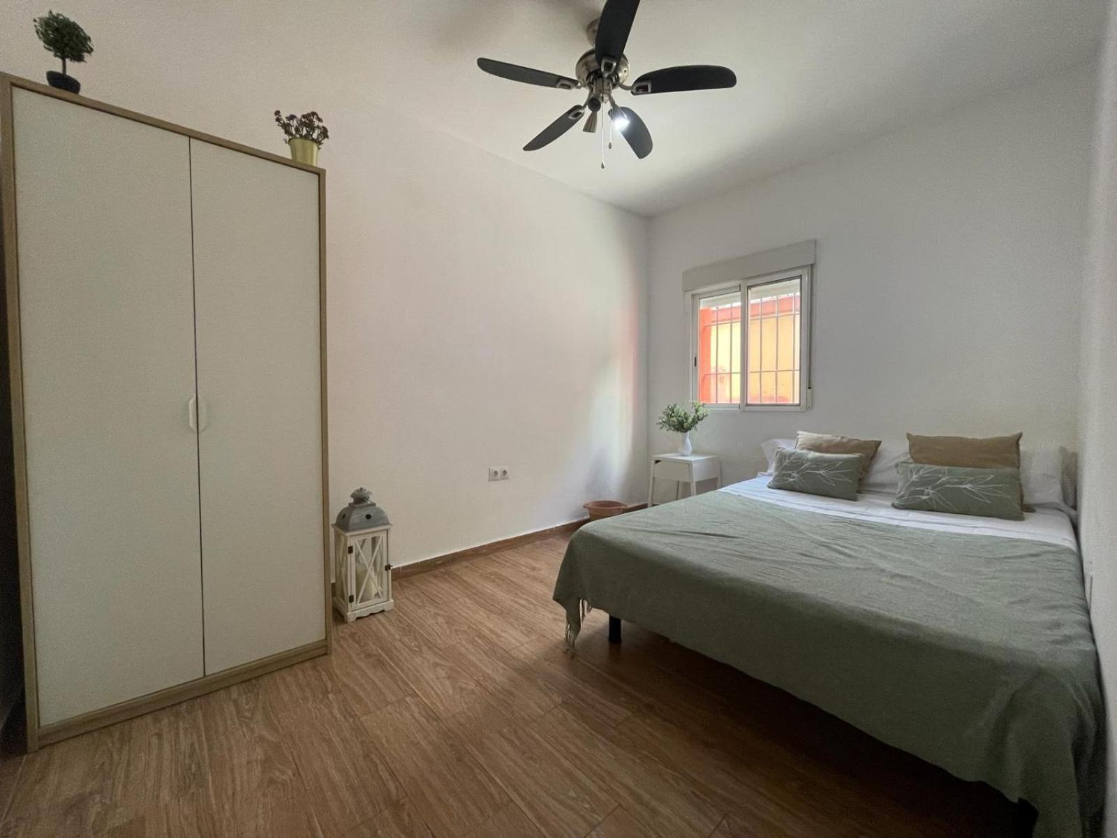Triana Roomable Sevilla Eksteriør billede