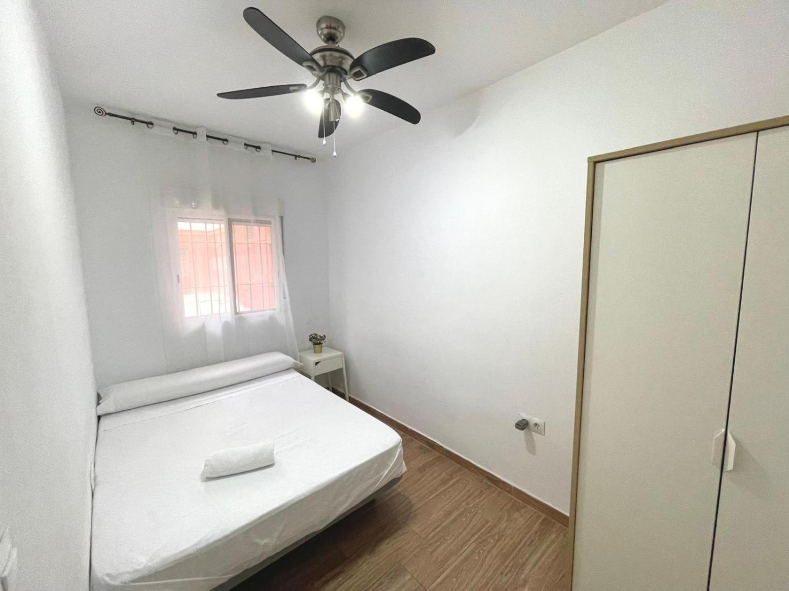 Triana Roomable Sevilla Eksteriør billede
